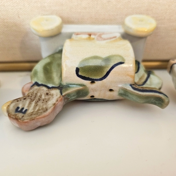 Louisville Stoneware Pull Toy - Set of 3 Figurines Cow Duck Chicken Seasoning - Picture 12 of 14